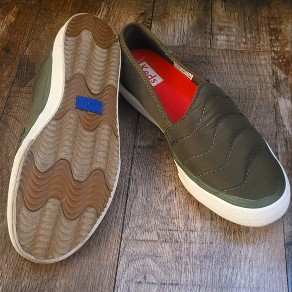 Keds (Size 7) - Picture 1 of 3